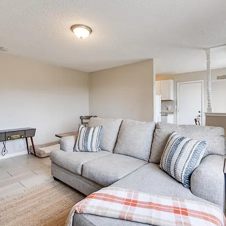 Convenient Joshua Tree Apartment - Walk To Town! Exterior photo
