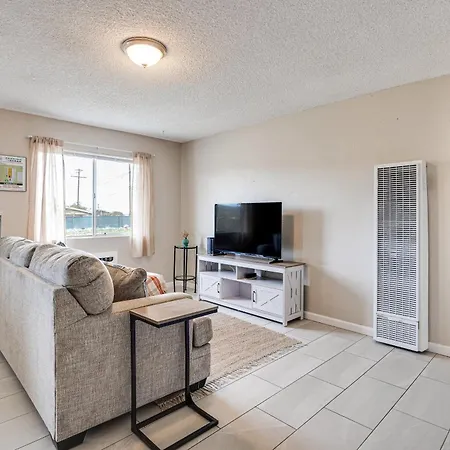 Convenient Joshua Tree Apartment - Walk To Town! Exterior photo
