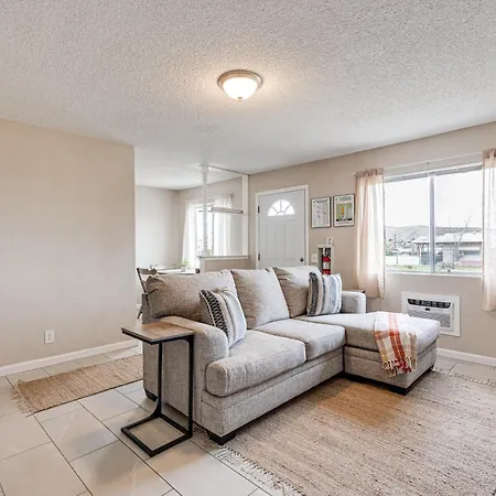 Convenient Joshua Tree Apartment - Walk To Town! Exterior photo
